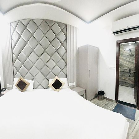 Hotel Green Apple Bareilly Dış mekan fotoğraf