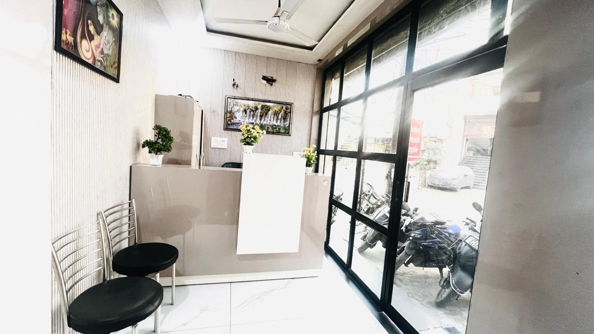 Hotel Green Apple Bareilly Dış mekan fotoğraf