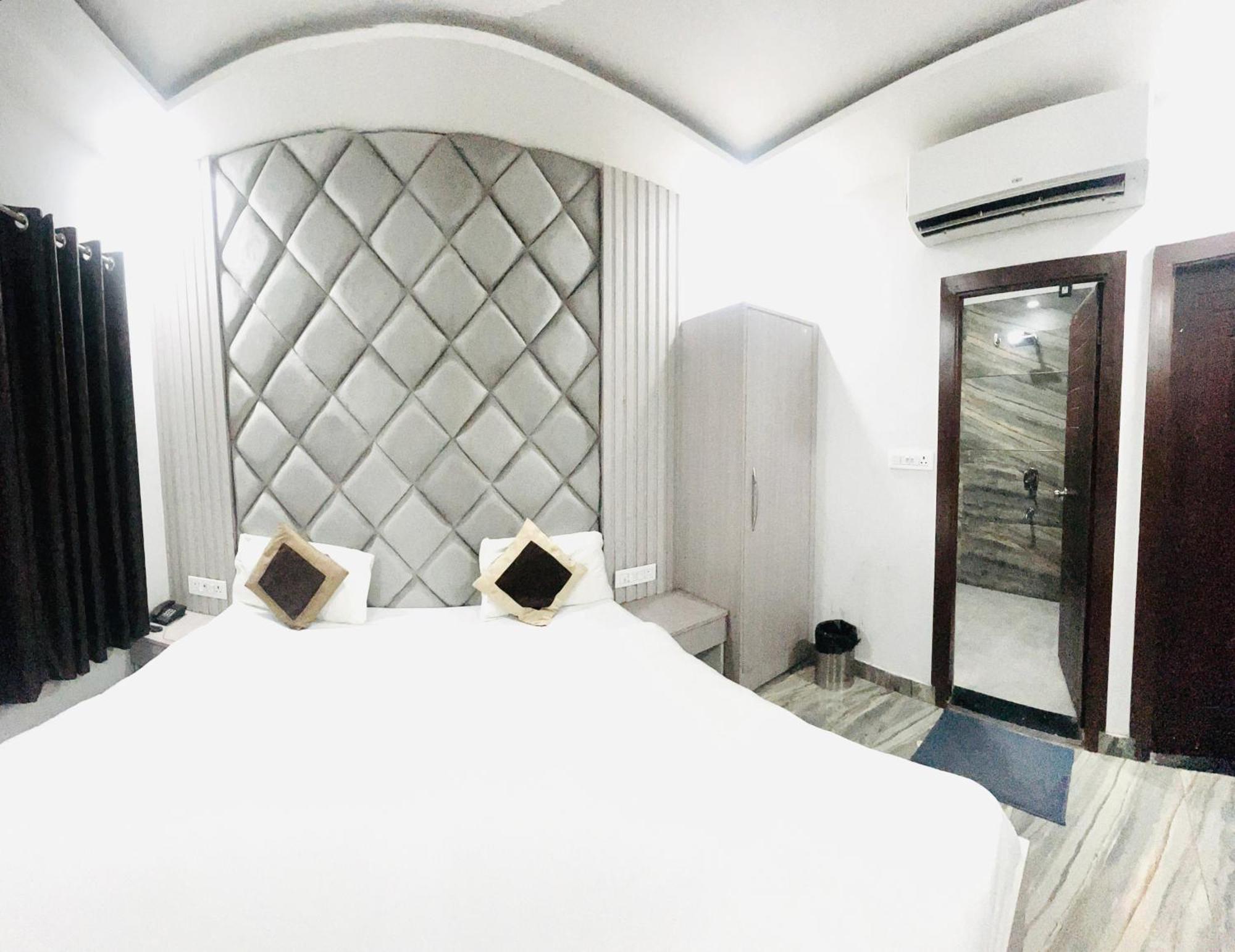 Hotel Green Apple Bareilly Dış mekan fotoğraf