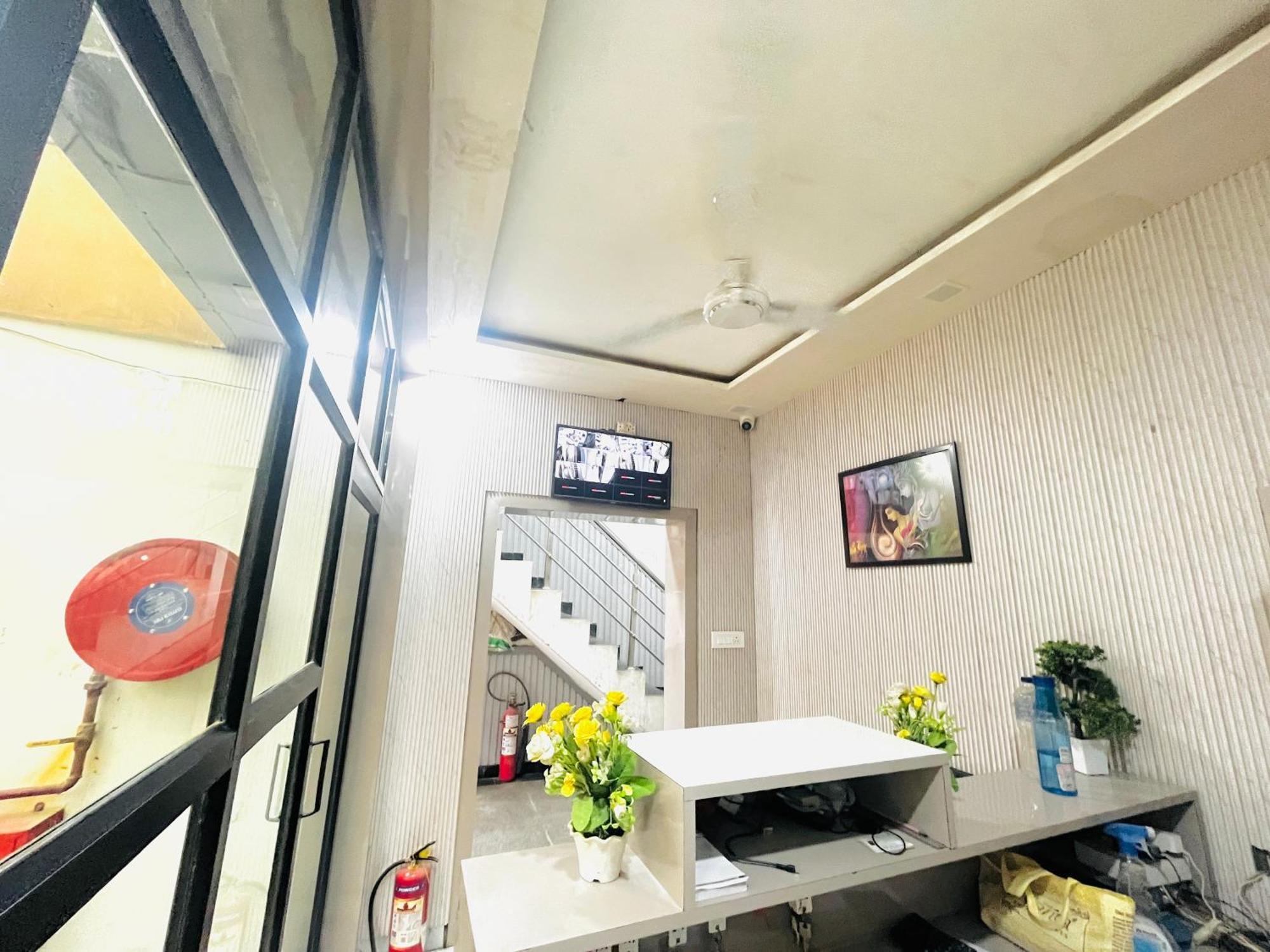 Hotel Green Apple Bareilly Dış mekan fotoğraf